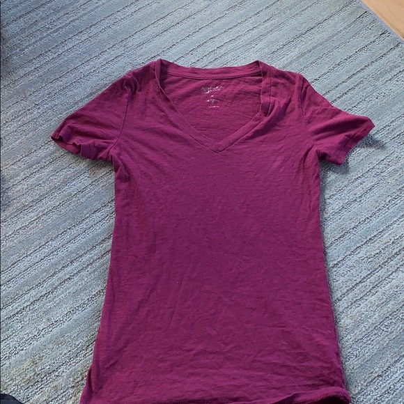 Maroon and black v-neck t-shirt. - Picture 2 of 4